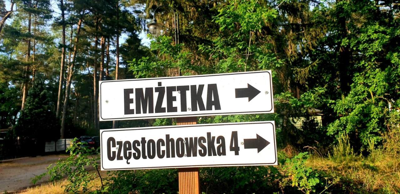 Apartamenty Emzetka Pobierowo Exteriör bild