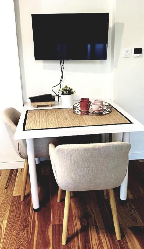 Apartamenty Emzetka Pobierowo Rum bild